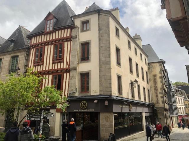 Spacieux T3 En Hyper Centre Quimper Exterior photo
